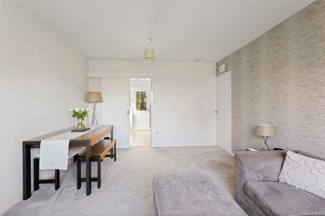 50 Cairns Drive, Balerno, Edinburgh, EH14 7HH photo 4