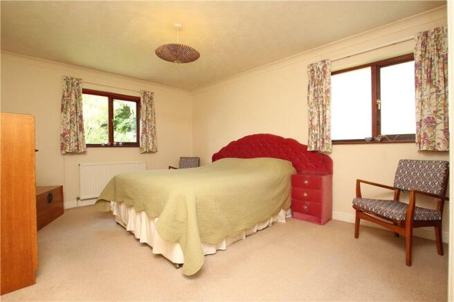 06 Master Bedroom