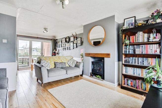 4 bed Semi-Detached for sale Image 6
