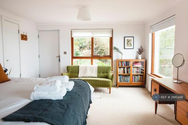 Main Super King Bedroom Middle Floor