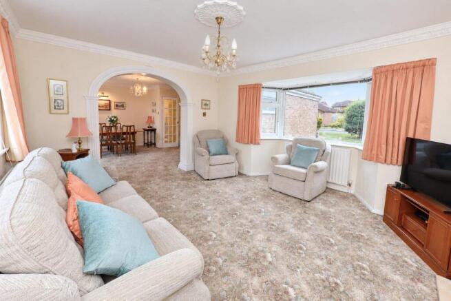 LOUNGE AREA