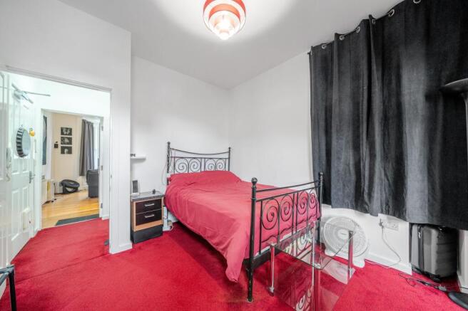 1 bed Flat for sale Image 9