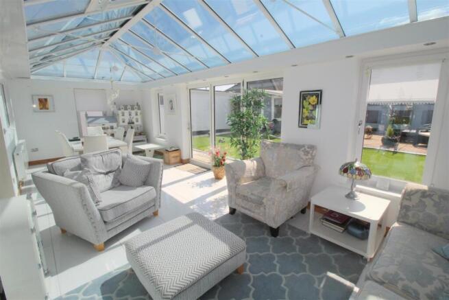 Edwinstowe Road, 77, conservatory 3.JPG