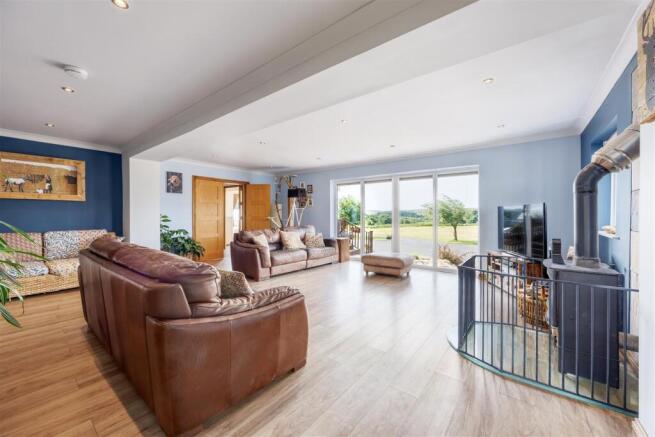 7 bed Country House for sale Image 7