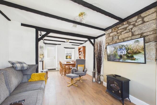 Living / Dining R...
