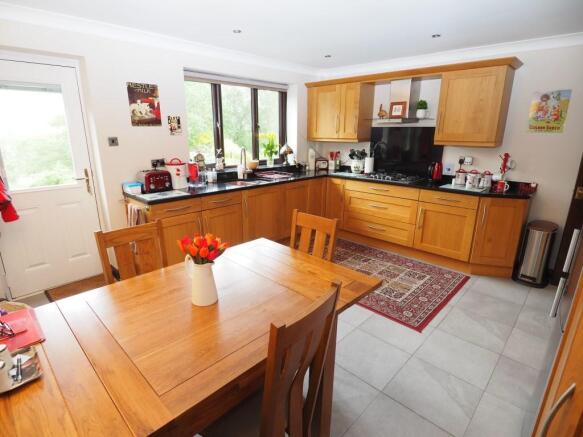 Dining Kitchen
