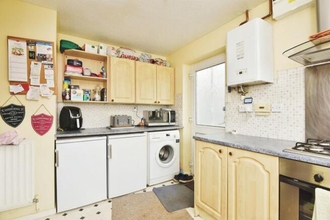 Kitchen: