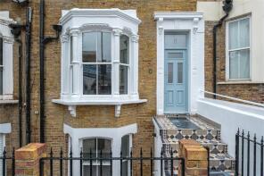 8, Gillespie Road, London N5 1LN