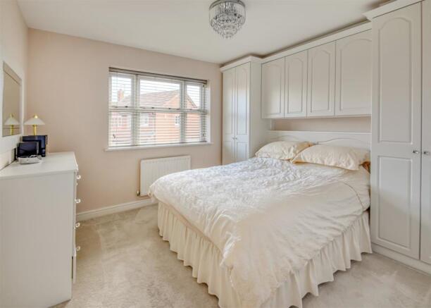 27 Old Farm Drive-bed2.jpg