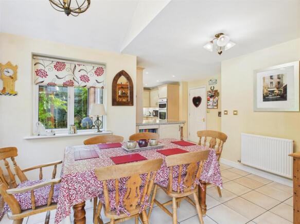 Dining Kitchen