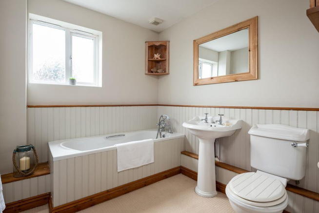 Bathroom / WC