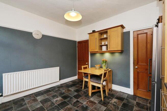 3 bed Terraced for sale Image 9