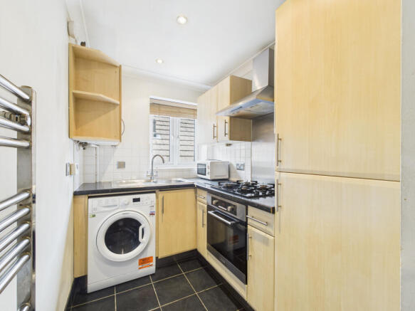 Balmoral Court, 35 The Avenue, Beckenham, BR3 photo 4