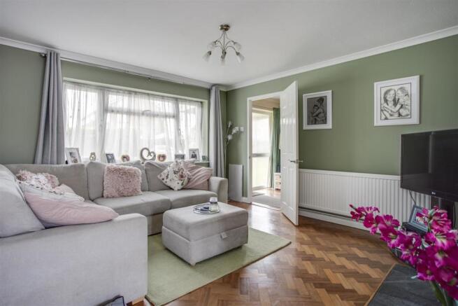 29 Willoughbys Walk Living Room.jpg