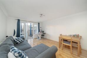 5, Woodger Road, London W12 8NW