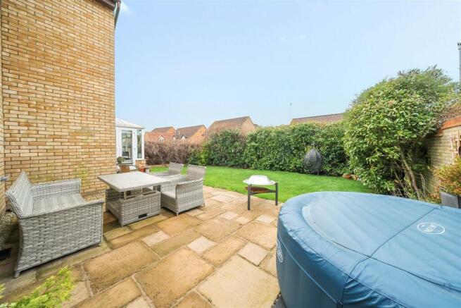 67 Northampton Road, Towcester