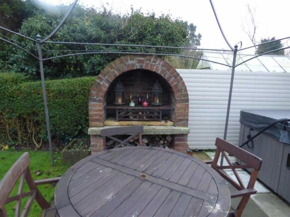 Photo 18