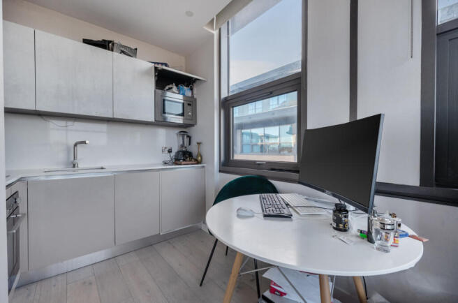 1374274-7-69453e0...