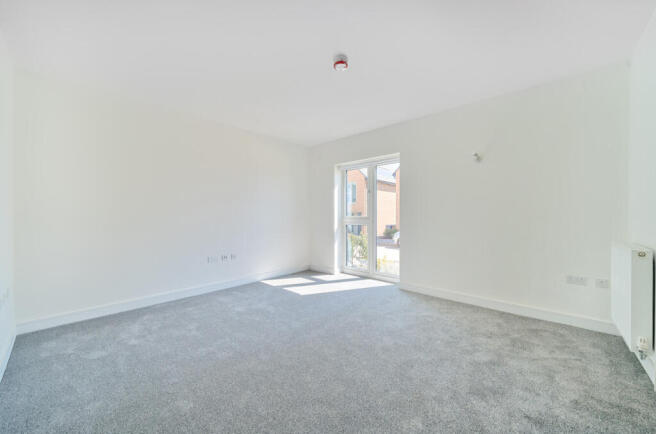 4 bed Detached to rent Image 8