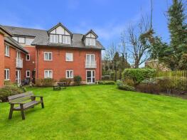 28, Weldale House, Chase Close, Southport PR8 2DX