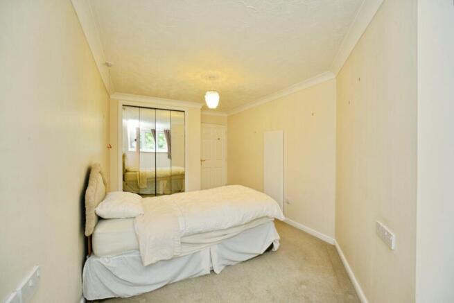 1 bed Apartment for sale Image 9