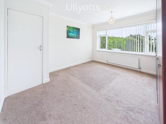 2 bed Semi-Detached Bungalow for sale Image 6