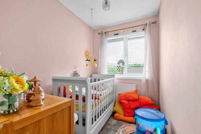 3 bed Semi-Detached for sale Image 8