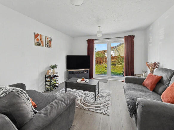 Knottgrass Road, Locks Heath, Southampton photo 2