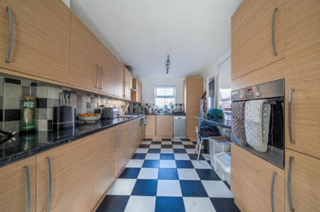 1428924-5-69b1f03584224