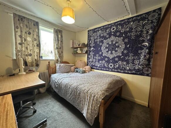 4 bed Terraced for sale Image 8