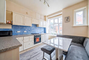 Flat 3, Wolverton House, Wolverton Avenue, Kingston Upon Thames KT2 7QE