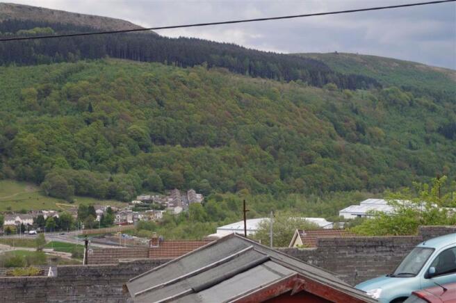 VIEWS OVER THE VALLEY