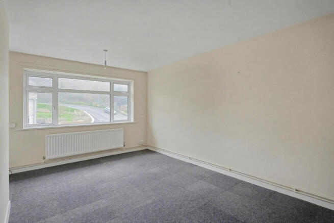 136 East Weare Road, Portland, DT5 1EX