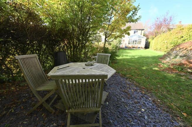 5 bed Semi-Detached for sale Image 12