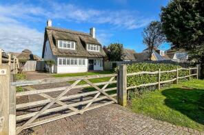 9, South View, Littlehampton BN16 1PX