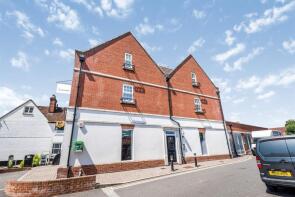 Flat 4, 56, High Street, Odiham, Hook RG29 1LN