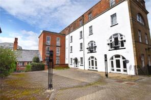 4, Longs Building, Snuff Street, Devizes SN10 1HU