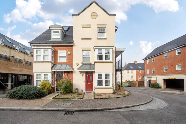 1409575-1-698cbfb...