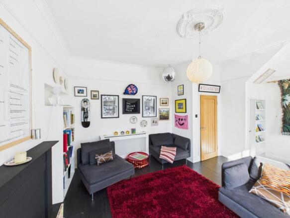 2 bed Maisonette for sale Image 9