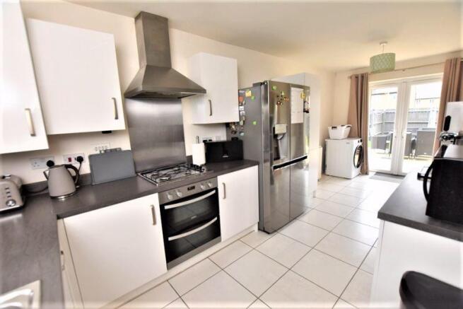 Kitchen/Dining...