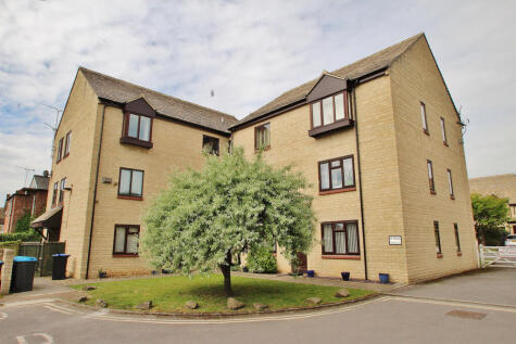 The Old Coachyard, Witney, OX28
