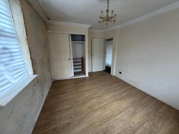 4 bed Detached for sale Image 12