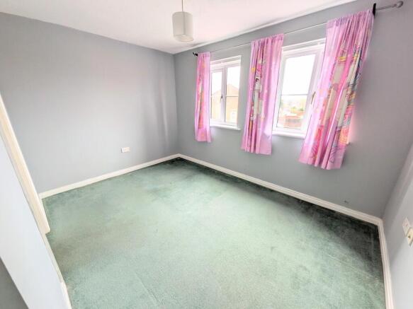 3 bed Apartment for sale Image 5