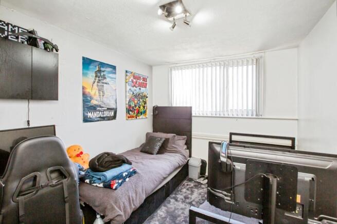 4 bed Semi-Detached for sale Image 7