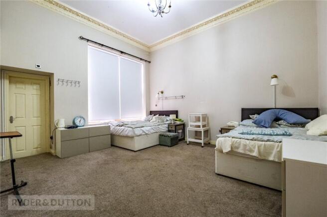 8 bed Semi-Detached for sale Image 7