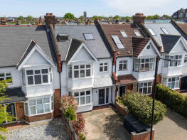 29, Kings Avenue, London SW4 8DX