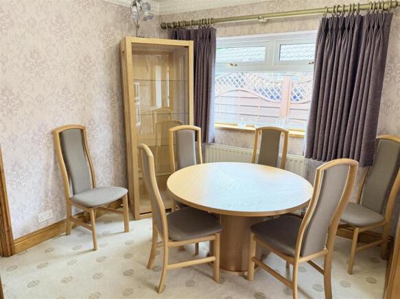 3 bed Detached Bungalow for sale Image 6