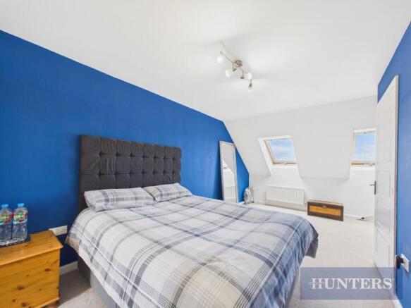 3 bed Semi-Detached for sale Image 6