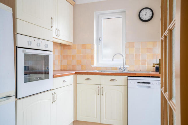 2 bed Bungalow for sale Image 7