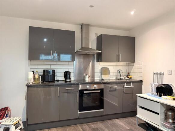 Gateway South, Marsh Lane, Leeds, LS9 photo 4